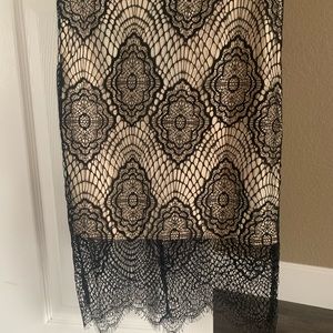 Bebe lace midi skirt